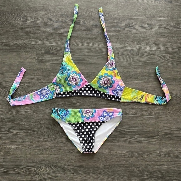 Sz27 L 2 Piece Bikini Halter top and bottom EUC - Picture 3 of 5